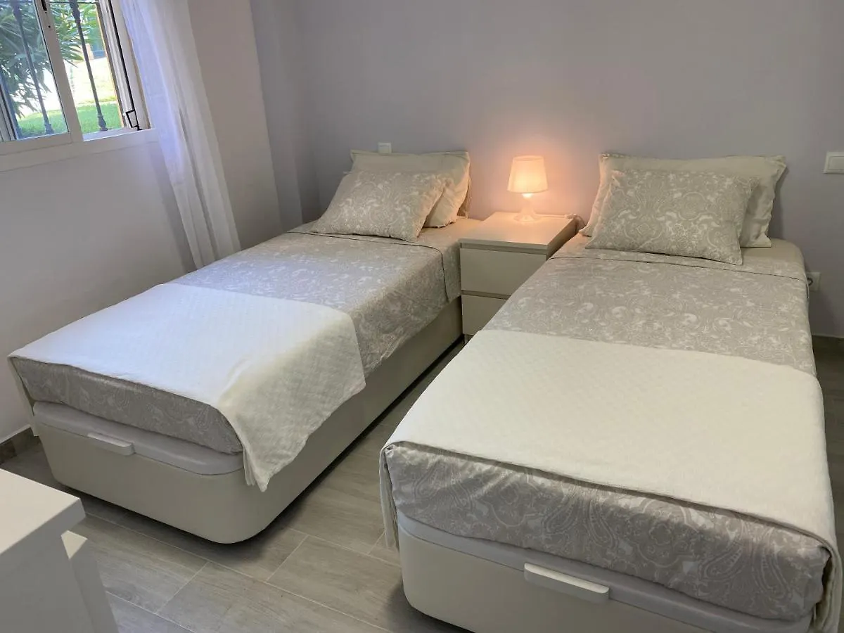 Nice Ground Floor Apartment- 2 Bedrooms - 450 Meters From The Beach Marbella Spain