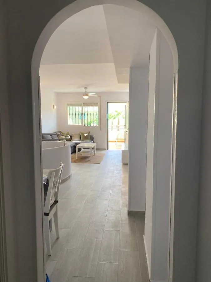Nice Ground Floor Apartment- 2 Bedrooms - 450 Meters From The Beach Marbella Apartment